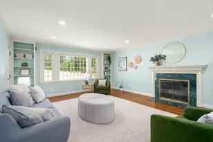 118 Newton St, Weston, MA 02493 - Photo 14