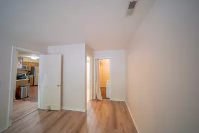 44 Maria Ave #202, Southbridge, MA 01550 - Photo 6