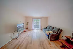 44 Maria Ave, Southbridge, MA 01550 - Photo 4