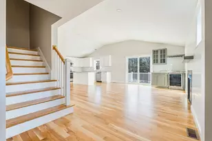 32 Pasture Hill Rd, Plymouth, MA 02360 - Photo 2