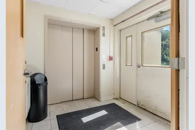 4 Preston Ct, Bedford, MA 01730 - Photo 2