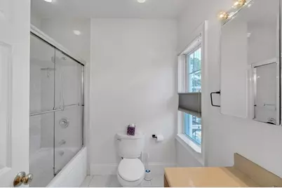 29 Vinton Street #7, Boston, MA 02127 - Photo 18
