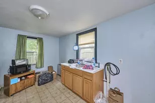 68 Plain St, Boston, MA 02122 - Photo 18