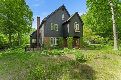 28 Vincent Rd, Mendon, MA 01756 - Photo 1