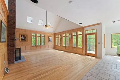 28 Vincent Rd, Mendon, MA 01756 - Photo 4
