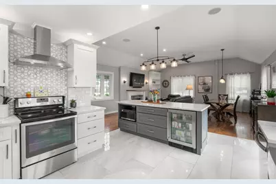 32 Oak St, Stoneham, MA 02180 - Photo 6