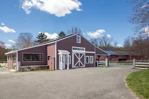 42 Washington St, Sherborn, MA 01770 - Photo 12