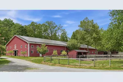 42 Washington St, Sherborn, MA 01770 - Photo 4