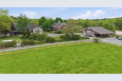 42 Washington St, Sherborn, MA 01770 - Photo 2
