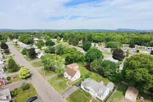 118 Edgewood Ave, Chicopee, MA 01013 - Photo 30