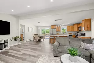 102 Kimball Rd, Amesbury, MA 01913 - Photo 6