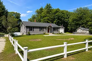 102 Kimball Rd, Amesbury, MA 01913 - Photo 4