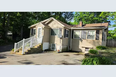 34 Hatch St, Haverhill, MA 01832 - Photo 2