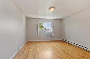 880 Broadway, Revere, MA 02151 - Photo 12