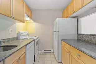 880 Broadway, Revere, MA 02151 - Photo 4