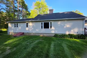 758 Country Club Rd, Greenfield, MA 01301 - Photo 6