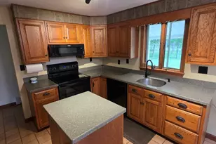 758 Country Club Rd, Greenfield, MA 01301 - Photo 16