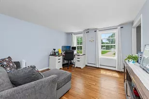 72 Heritage Rd, Dracut, MA 01826 - Photo 16