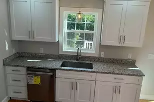 8 Emerald Ave, Westfield, MA 01085 - Photo 10