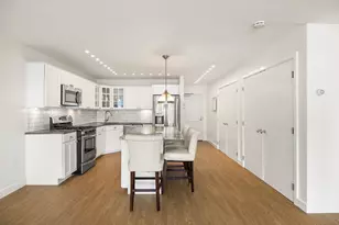 8 Whittier Pl, Boston, MA 02114 - Photo 4