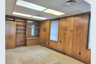 1372 Hancock St #403, Quincy, MA 02169 - Photo 4
