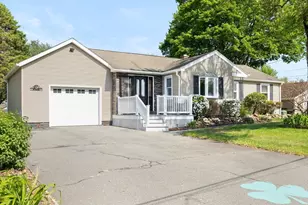 67 Robak Dr, Chicopee, MA 01020 - Photo 1