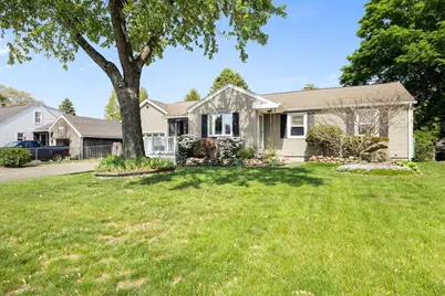 67 Robak Drive, Chicopee, MA 01020 - Photo 2