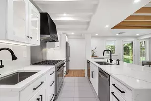 31 Alba Rd, Wellesley, MA 02481 - Photo 8