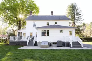 32 Spruce St, Westfield, MA 01085 - Photo 4
