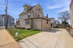 27 Billows St, Winthrop, MA 02152 - Photo 24