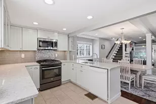 27 Billows St, Winthrop, MA 02152 - Photo 1