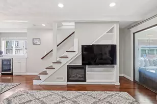 27 Billows St, Winthrop, MA 02152 - Photo 6