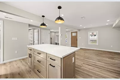 7 Somerville Ave, Braintree, MA 02184 - Photo 8