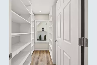 7 Somerville Ave, Braintree, MA 02184 - Photo 10