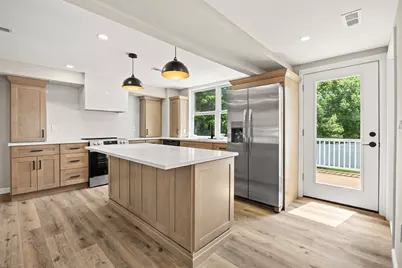 7 Somerville Ave, Braintree, MA 02184 - Photo 6