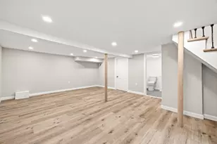 7 Somerville Ave, Braintree, MA 02184 - Photo 16