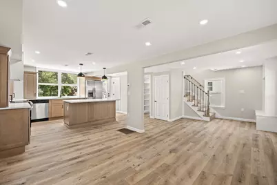 7 Somerville Ave, Braintree, MA 02184 - Photo 6