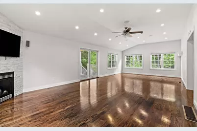 24 Bartlett Ave #24, Chelmsford, MA 01824 - Photo 12