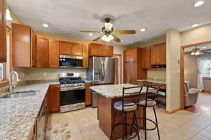 33 Ledge St, Melrose, MA 02176 - Photo 14