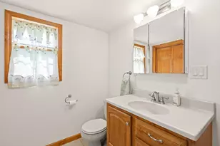 33 Ledge St, Melrose, MA 02176 - Photo 16