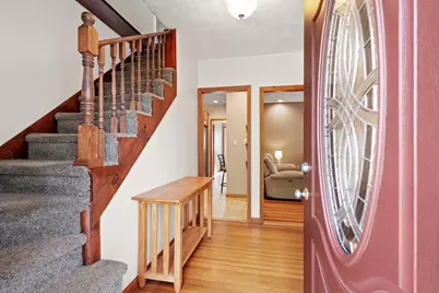 33 Ledge Street, Melrose, MA 02176 - Photo 4
