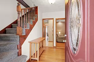 33 Ledge St, Melrose, MA 02176 - Photo 4