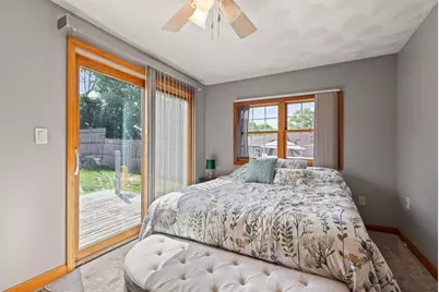 33 Ledge Street, Melrose, MA 02176 - Photo 18