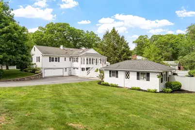 305 High St Ext, Lancaster, MA 01523 - Photo 2