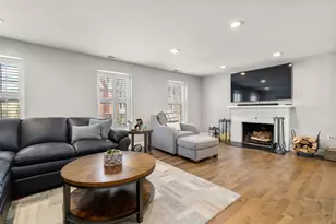 100 Main St, Boston, MA 02129 - Photo 2