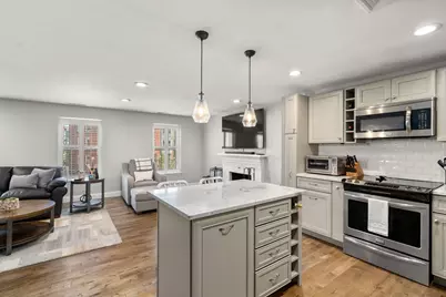100 Main St #4, Boston, MA 02129 - Photo 6