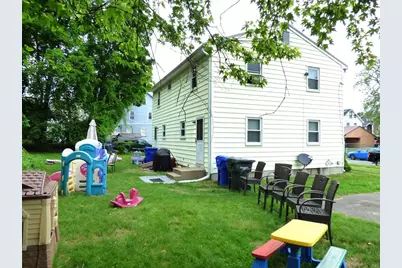 16-18 Daniel St, Springfield, MA 01151 - Photo 2