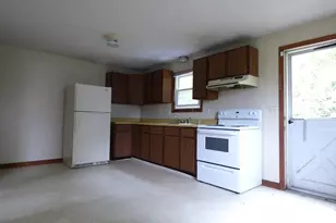 16-18 Daniel St, Springfield, MA 01151 - Photo 4