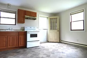 26-28 Daniel St, Springfield, MA 01151 - Photo 6