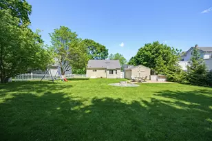 19 Holliston St, Medway, MA 02053 - Photo 8